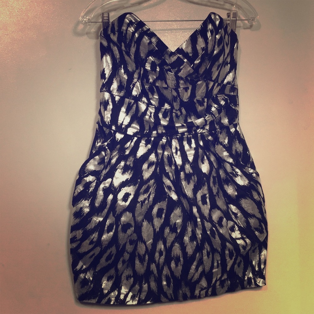 Silver and Black textured strapless dress sz Sm/md